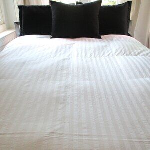 THE SEASON COLLECTION DOWN DUVET